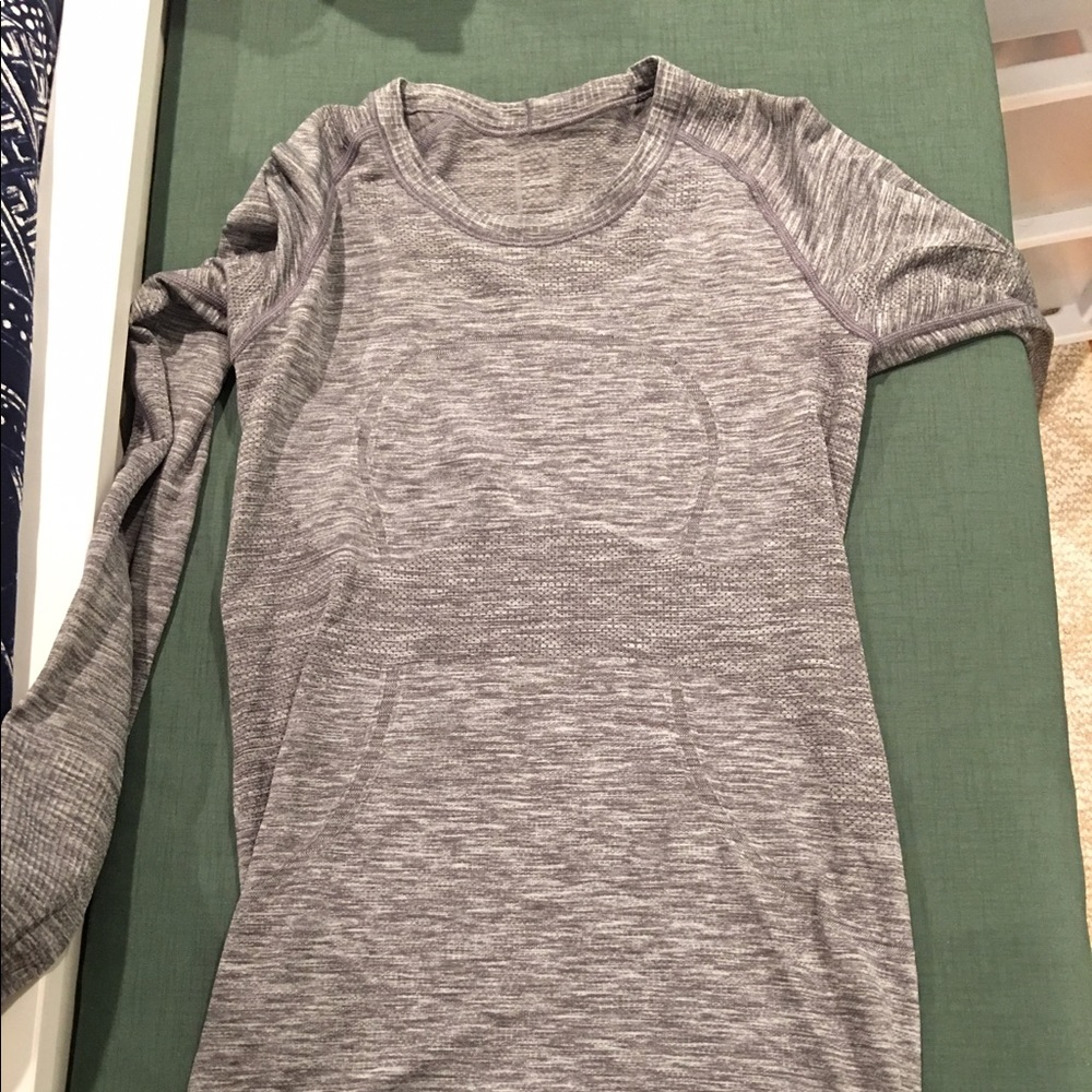 Lululemon Swiftly LS Size 6